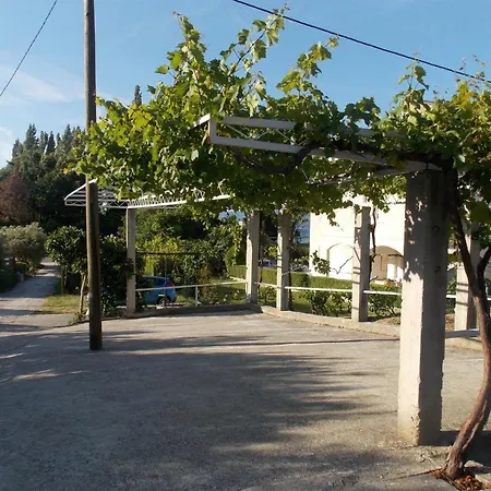 Studio 4798c Duće